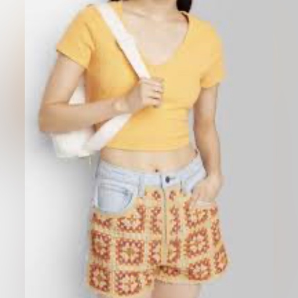 Wild Fable High Rise Cutoff Jean Shorts with front crochet panels and bu… - Picture 2 of 13